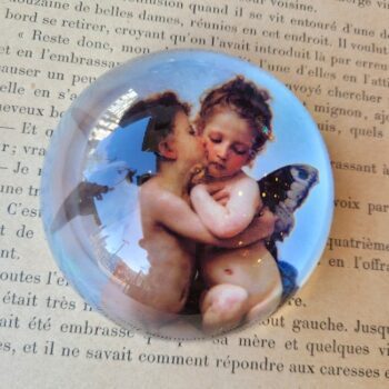 Angels Kissing Paperweight